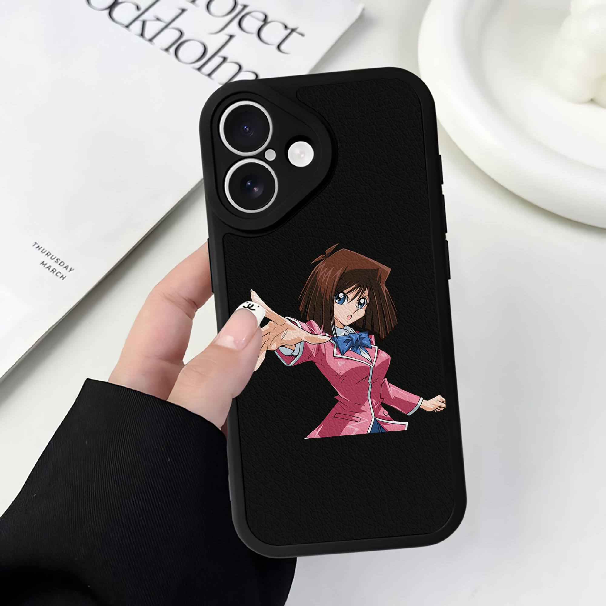 （画像用） 遊☆戯☆王 Yu-Gi-Oh! 【iPhone 16シリーズ対応】シリコンスマホケース（レザー調） 材質：シリコン